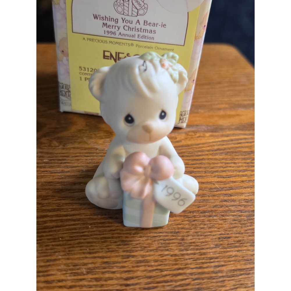 Precious Moments Bear Gift Ornament 1996 Wishing‎ You A Bear-ie Merry Christmas